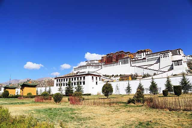 成都租车到西藏拉萨“十个必体验”！